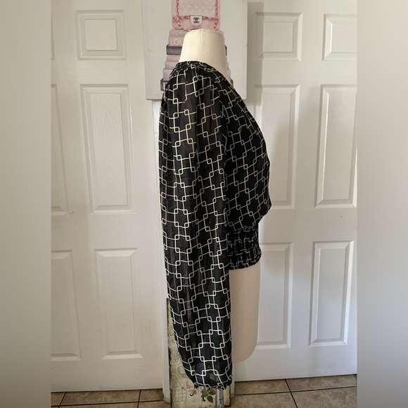 HAVER LONDON Black/Gold Geo Chains VNeck Elastic Cuffs Ruched Waist Blouse - Picture 5 of 7